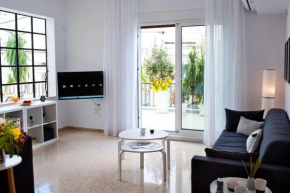 Gorgeous penthouse with green terrace /monastiraki